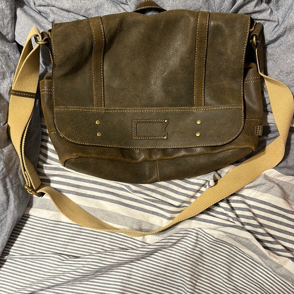 Men’s Nash Messenger Bag